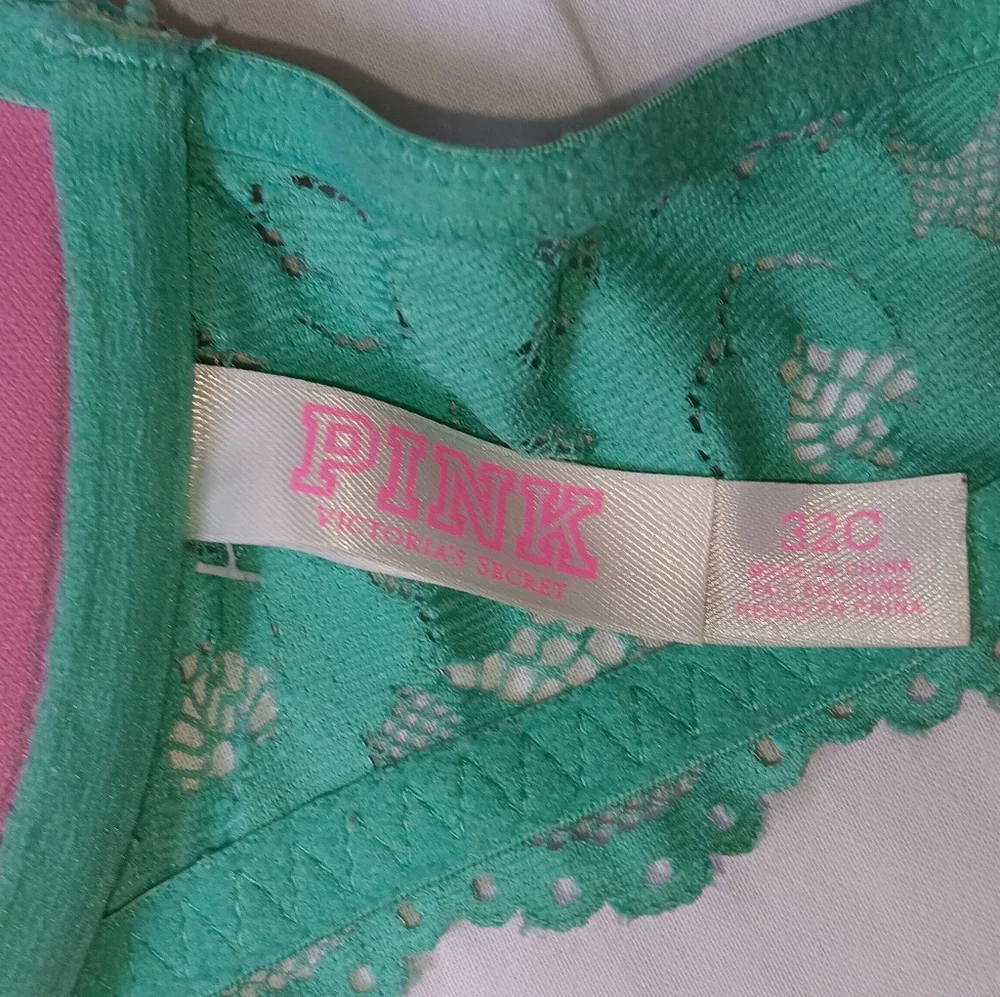 PINK Victoria's Secret Light Green Lace Date Racerback Push-up Bra. 32C - Picture 8 of 10